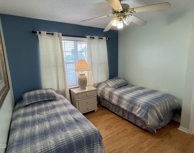 1425 Malibu Circle Ne - Photo Thumbnail 42