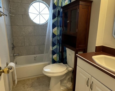 1425 Malibu Circle Ne - Photo Thumbnail 32