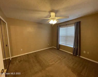 1425 Malibu Circle Ne - Photo Thumbnail 17