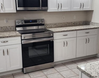 441 N Harbor City Boulevard - Photo Thumbnail 5