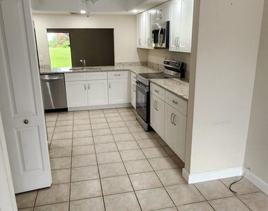 441 N Harbor City Boulevard - Photo Thumbnail 11