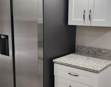 441 N Harbor City Boulevard - Photo Thumbnail 6