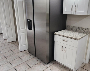 441 N Harbor City Boulevard - Photo Thumbnail 7