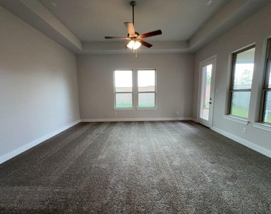 5714 Caracara Street - Photo Thumbnail 15