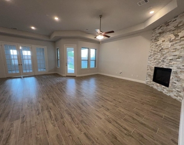 5714 Caracara Street - Photo Thumbnail 13