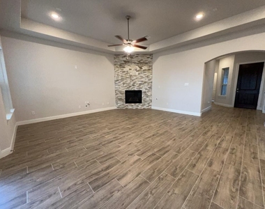 5714 Caracara Street - Photo Thumbnail 11