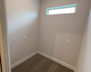5714 Caracara Street - Photo Thumbnail 30