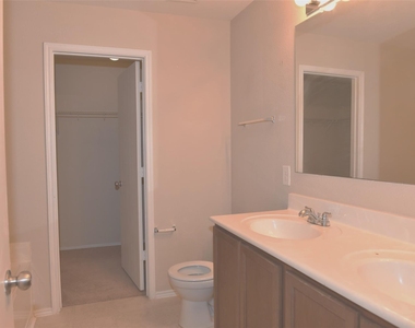 2626 Ensbrook Meadow Lane - Photo Thumbnail 14