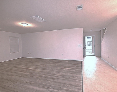 2626 Ensbrook Meadow Lane - Photo Thumbnail 5