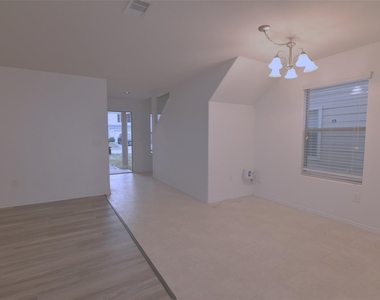 2626 Ensbrook Meadow Lane - Photo Thumbnail 6