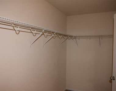 2626 Ensbrook Meadow Lane - Photo Thumbnail 18