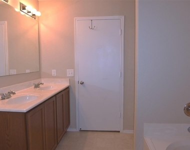 2626 Ensbrook Meadow Lane - Photo Thumbnail 19