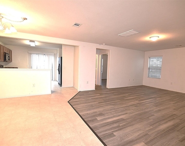 2626 Ensbrook Meadow Lane - Photo Thumbnail 9