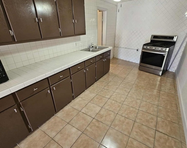 4115 Bering Street - Photo Thumbnail 4