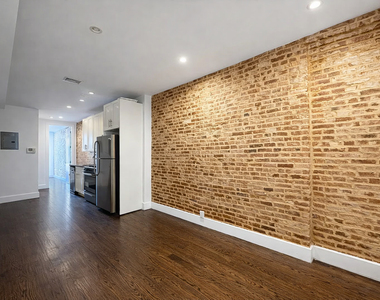 558 Kosciuszko Street - Photo Thumbnail 5