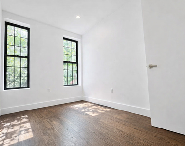 558 Kosciuszko Street - Photo Thumbnail 1