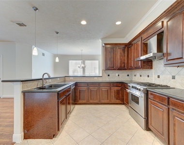 1322 Cohn Street - Photo Thumbnail 11