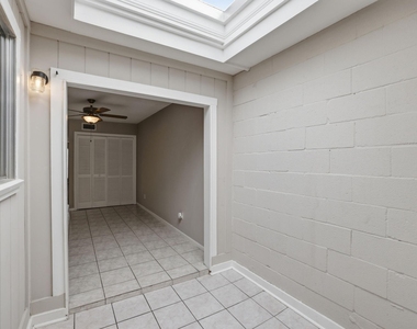 2 River Creek Way - Photo Thumbnail 14