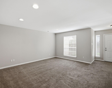 2 River Creek Way - Photo Thumbnail 1