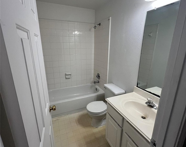 4018 Longway Estates Court - Photo Thumbnail 16