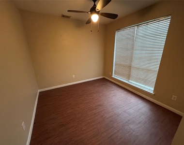 4018 Longway Estates Court - Photo Thumbnail 5