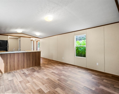 202 S Trice Street - Photo Thumbnail 4