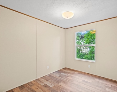 202 S Trice Street - Photo Thumbnail 15