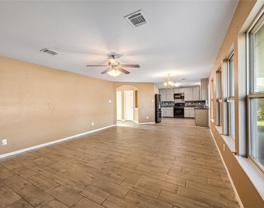 12747 Highmanor Drive - Photo Thumbnail 4