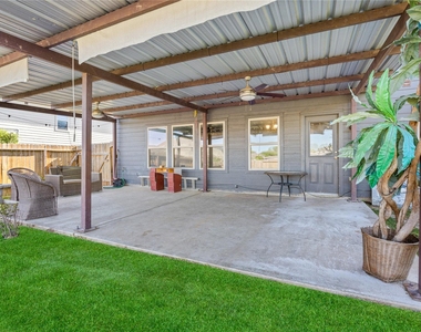 12747 Highmanor Drive - Photo Thumbnail 15