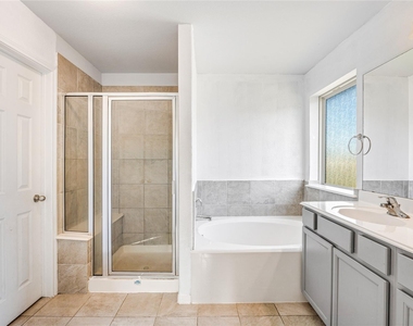 12747 Highmanor Drive - Photo Thumbnail 6
