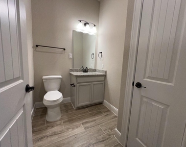 9510 Turnstone Drive - Photo Thumbnail 14