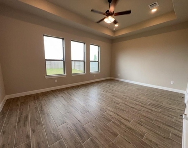 9510 Turnstone Drive - Photo Thumbnail 4