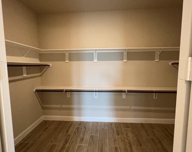9510 Turnstone Drive - Photo Thumbnail 8