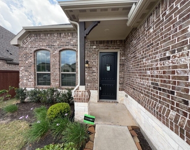 9510 Turnstone Drive - Photo Thumbnail 1