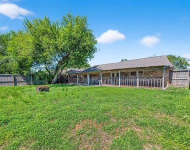 12114 Ryewater Drive - Photo Thumbnail 15