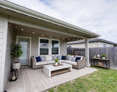 8107 Sugar Cane Lane - Photo Thumbnail 15