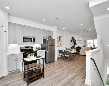 2004 Laverne Willow Lane - Photo Thumbnail 22