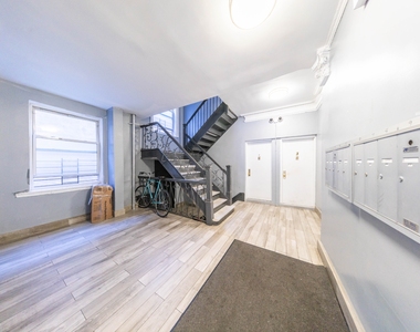 1050 Lafayette Avenue - Photo Thumbnail 8