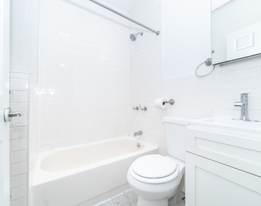 1050 Lafayette Avenue - Photo Thumbnail 6