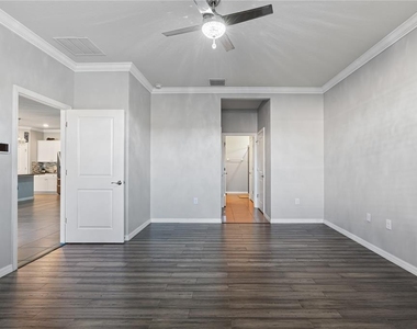 1092 Pipestone Place - Photo Thumbnail 10