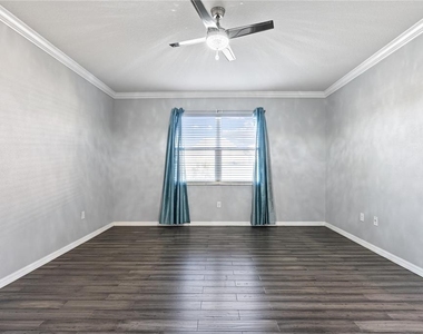 1092 Pipestone Place - Photo Thumbnail 11