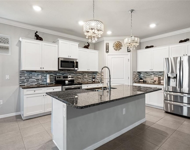 1092 Pipestone Place - Photo Thumbnail 19