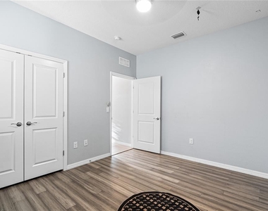 1092 Pipestone Place - Photo Thumbnail 6