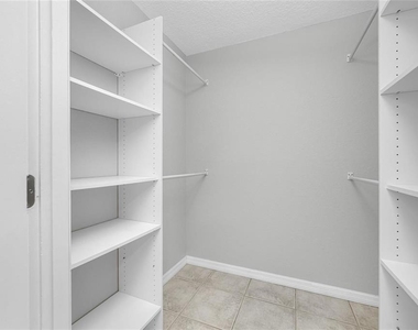 3295 Fox Chase - Photo Thumbnail 13