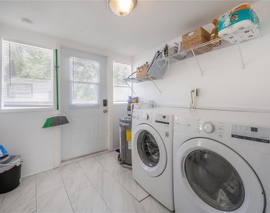 207 W Hiawatha Street - Photo Thumbnail 13