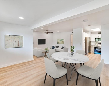 4413 W Rogers Avenue - Photo Thumbnail 1