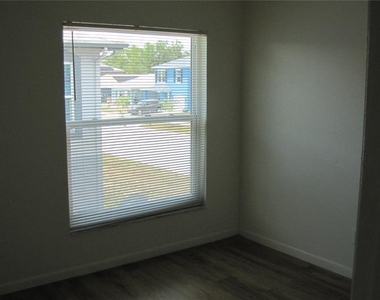 5116 Temple Heights Road - Photo Thumbnail 10