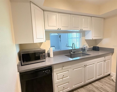3357 38th Street S - Photo Thumbnail 8