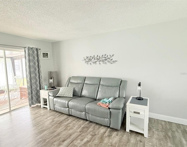 3357 38th Street S - Photo Thumbnail 2