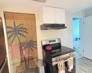 3357 38th Street S - Photo Thumbnail 9
